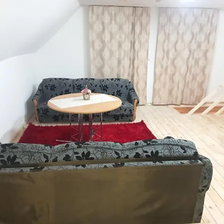 Vikend Kuca Ivona Jahorina * 帕莱